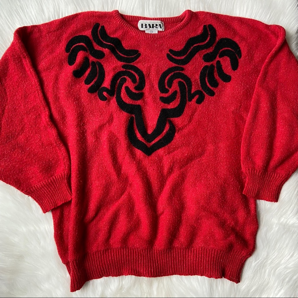 Bara Vintage Red and Black Pattern Knit Sweater